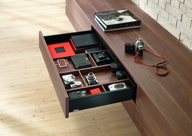 Ящик LEGRABOX pure TIP-ON BLUMOTION (высота M 90,5, глубина 400 мм, до 40 кг), для тонких фасадов, терра-черный